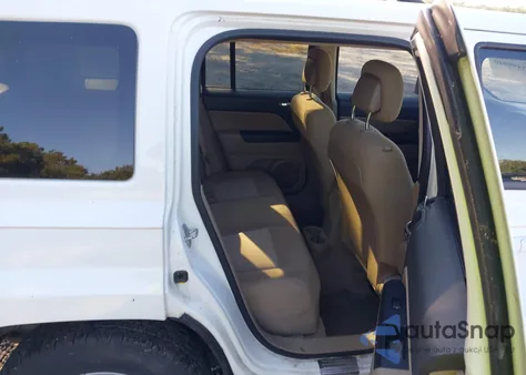 2014 Jeep Patriot Sport из США, поврежденный, VIN 1C4NJPBA1ED626917